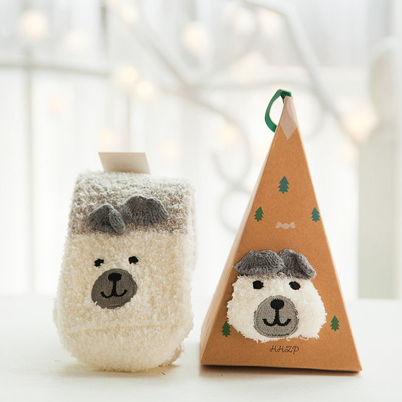 Weihnachtsgeschenkbox – süße Plüschsocken(4 Paare)