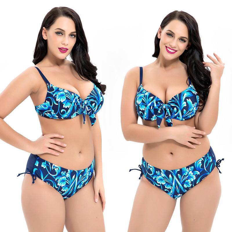 Großer bedruckter Bikini mit hoher Taille