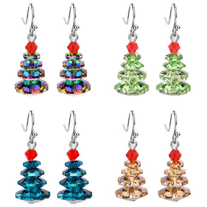 Kreative Weihnachtsbaumohrringe