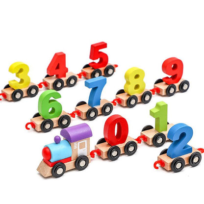 Digitales Zugspielzeug aus Holz