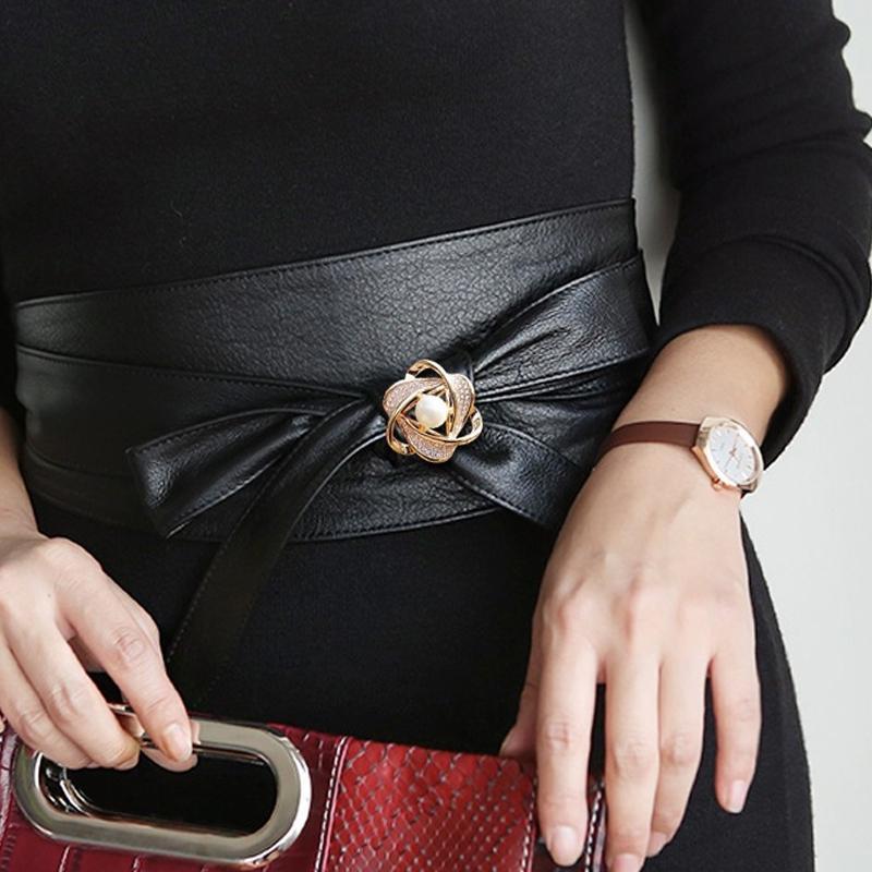 Stilvolle multifunktionale Seidenschalschnalle