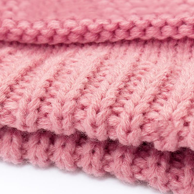 Weiche Strickpferdeschwanzkappe