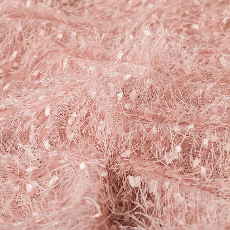 Stylisches Kleid mit Rundhalsausschnitt und Fransen