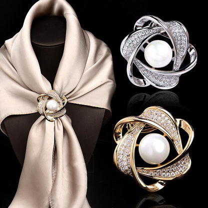 Stilvolle multifunktionale Seidenschalschnalle