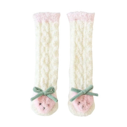 Flauschige Wintersocken für Babys